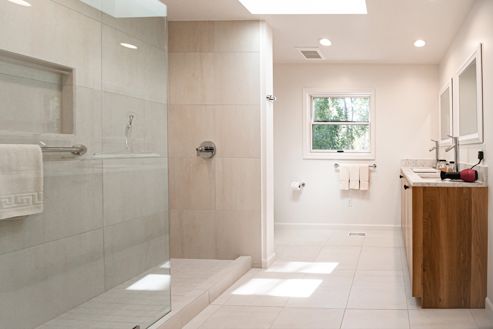 Trapper Guest House Master Bathroom